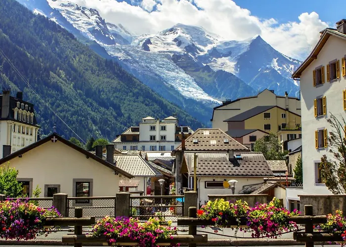 Apartment Le Carlton-7 By Interhome Chamonix